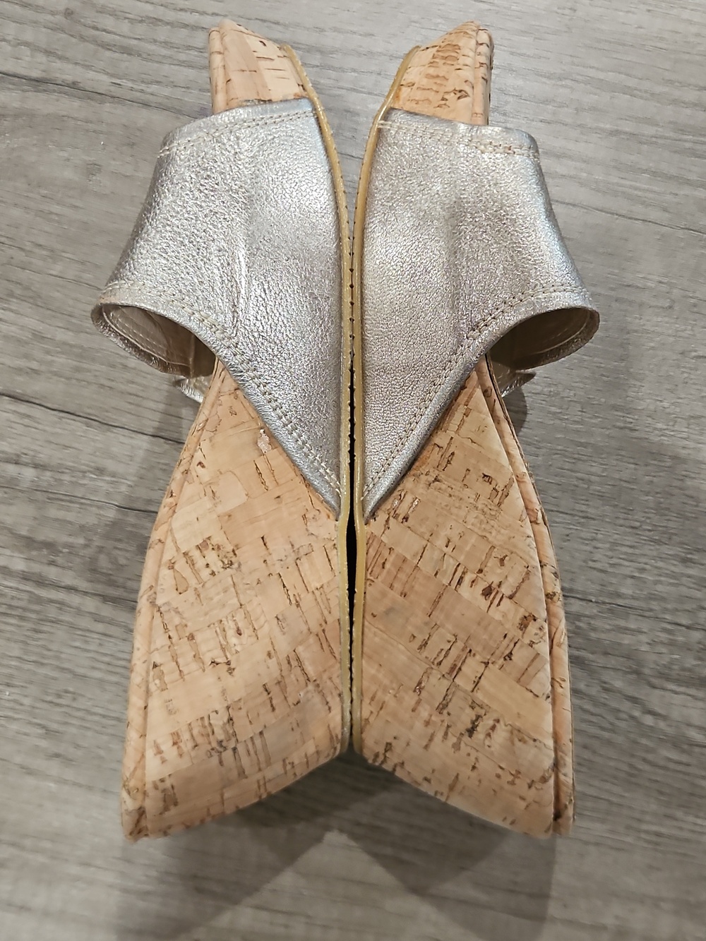 Stuart Weitzman Metallic Leather Slide Sandals Size 8.5 - Picture 8 of 13